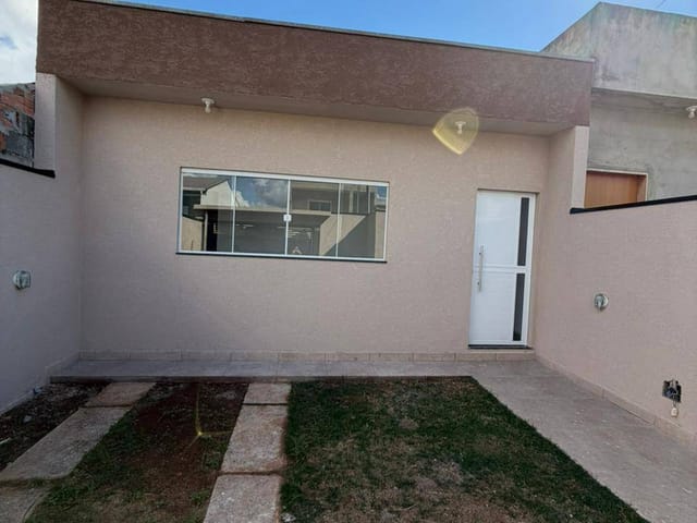 Casa com 150m² 3 quartos e 2 banheiros, à venda, no bairro Campos Olivotti em Extrema