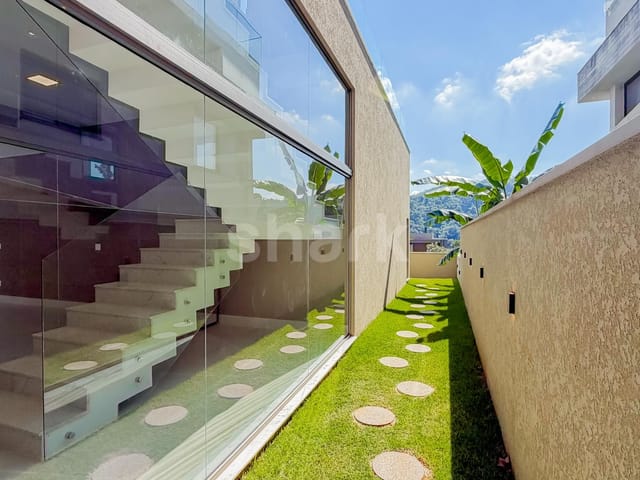 Casa com 530m² 4 quartos e 7 banheiros, à venda, no bairro Alphaville em Santana de Parnaíba