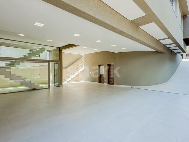 Casa com 530m² 4 quartos e 7 banheiros, à venda, no bairro Alphaville em Santana de Parnaíba