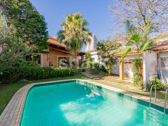 Casa com 897m² 3 quartos e 5 banheiros, à venda, no bairro Alto da Boa Vista em São Paulo