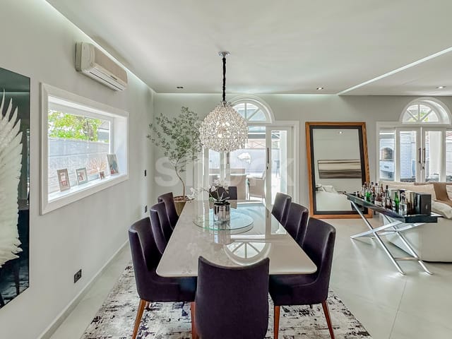 Casa com 368m² 3 quartos e 4 banheiros, à venda, no bairro Alphaville  em SANTANA DE PARNAÍBA