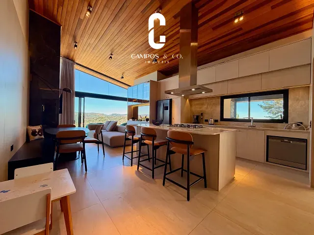 Casa com 1100m² 3 quartos e 3 banheiros, à venda, no bairro Atalaia em Campos do Jordão