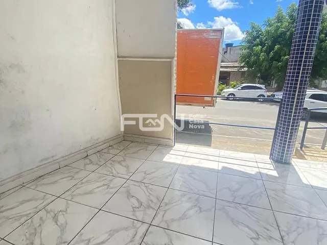 Casa à venda ou para alugar, no bairro Alto da Cruz em Camaçari