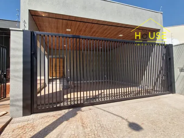 Casa 3 quartos e 3 banheiros, à venda, no bairro Patrimônio Novo em Votuporanga