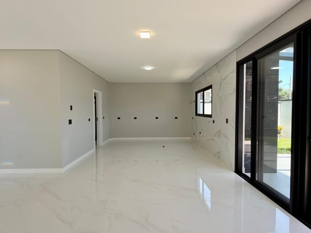 Casa com 257m² 3 quartos e 3 banheiros, à venda, no bairro Aviação em São José dos Pinhais