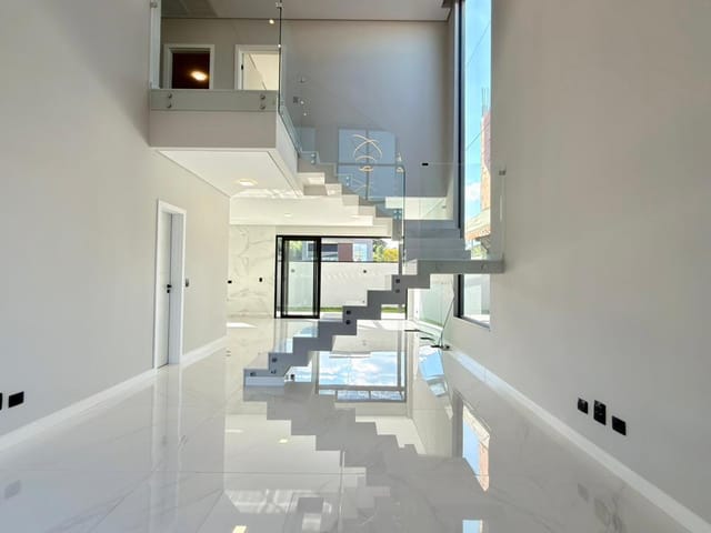 Casa com 257m² 3 quartos e 3 banheiros, à venda, no bairro Aviação em São José dos Pinhais