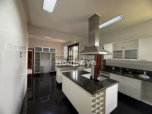 Casa com 1235m² 6 quartos e 6 banheiros, à venda, no bairro Residencial Alphaville Flamboyant em Goiânia