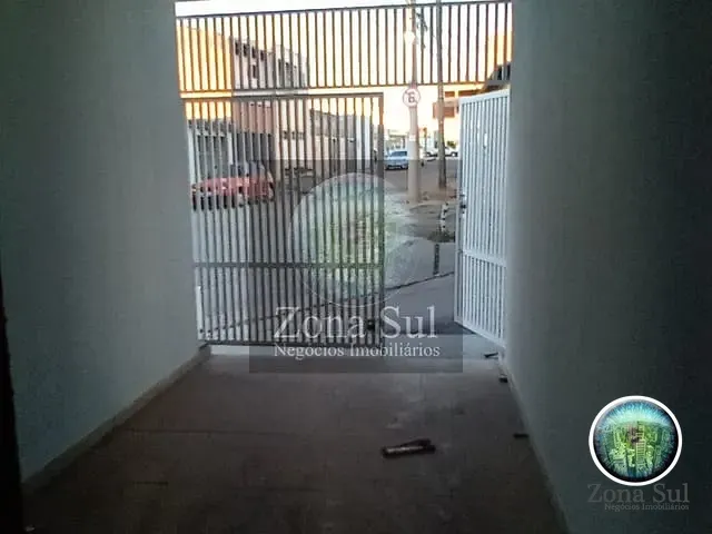 Casa 2 quartos e 2 banheiros, à venda, no bairro Vila Assis em Sorocaba