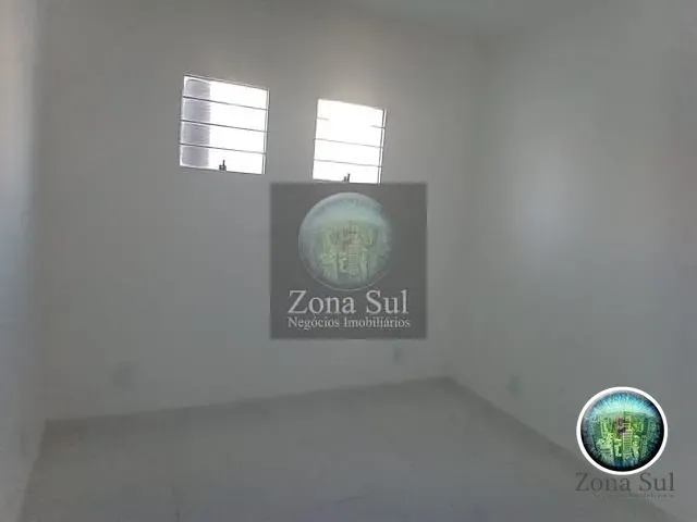 Casa 2 quartos e 2 banheiros, à venda, no bairro Vila Assis em Sorocaba