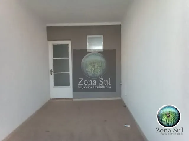 Casa 2 quartos e 2 banheiros, à venda, no bairro Vila Assis em Sorocaba