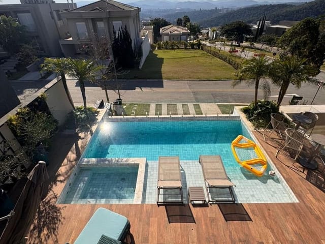 Casa com 556m² 4 quartos e 7 banheiros, à venda, no bairro Alphaville em Santana de Parnaíba