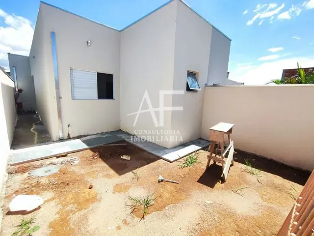 Casa com 125m² 2 quartos e 2 banheiros, à venda, no bairro Residencial Estoril em Taubaté