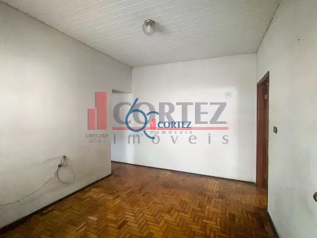 Casa com 235m², à venda, no bairro Vila Saibreiro em Rio Claro