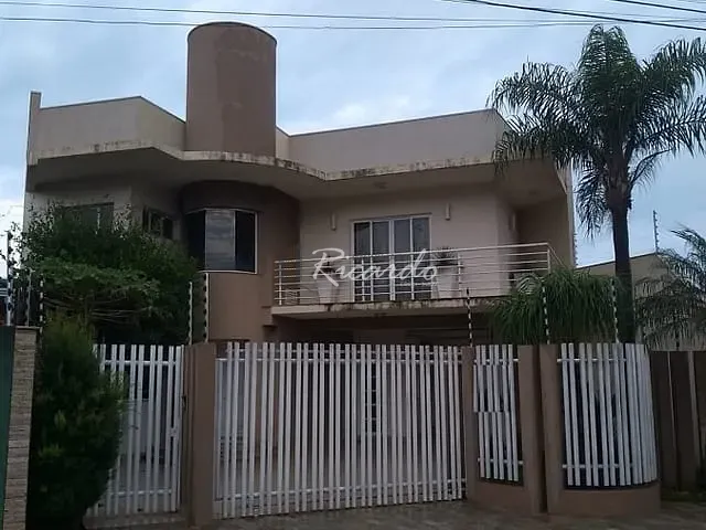 Casa com 343m² 3 quartos e 3 banheiros, à venda, no bairro Jardim Morumbi em Arapongas