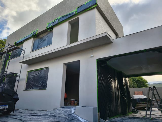 Casa com 288m², para alugar, no bairro Mercês em Curitiba