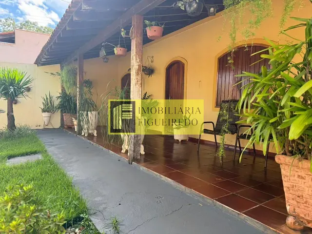 Casa com 180m² 3 quartos e 3 banheiros, à venda, no bairro Jardim Nazareth em São José do Rio Preto