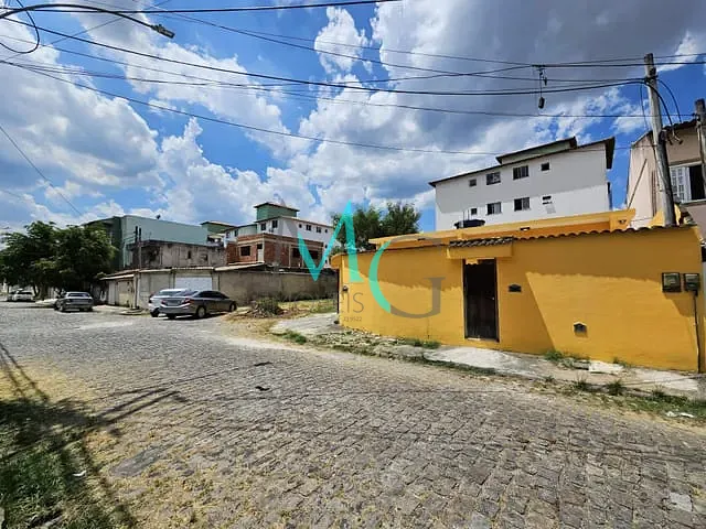 Casa com 173m² 4 quartos e 1 banheiro, à venda, no bairro Campo Grande em Rio de Janeiro