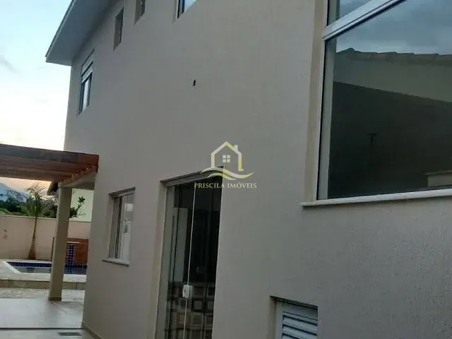 Casa com 294m² 3 quartos e 5 banheiros, à venda, no bairro Boraceia em Bertioga