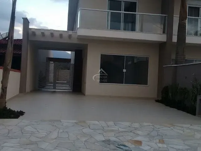 Casa com 294m² 3 quartos e 5 banheiros, à venda, no bairro Boraceia em Bertioga