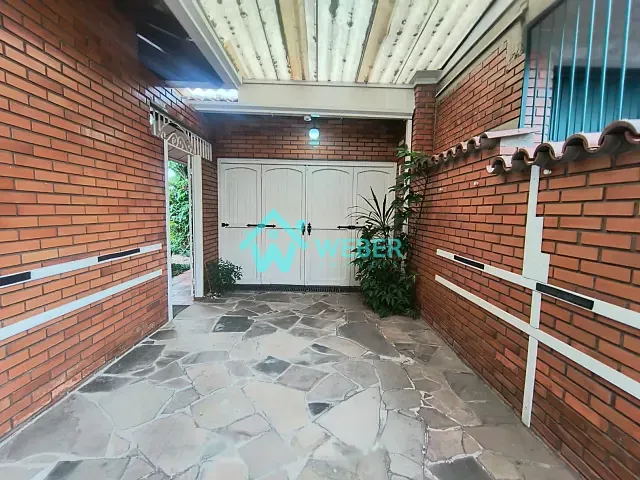 Casa 4 quartos e 3 banheiros, para alugar, no bairro Boa Vista em Novo Hamburgo