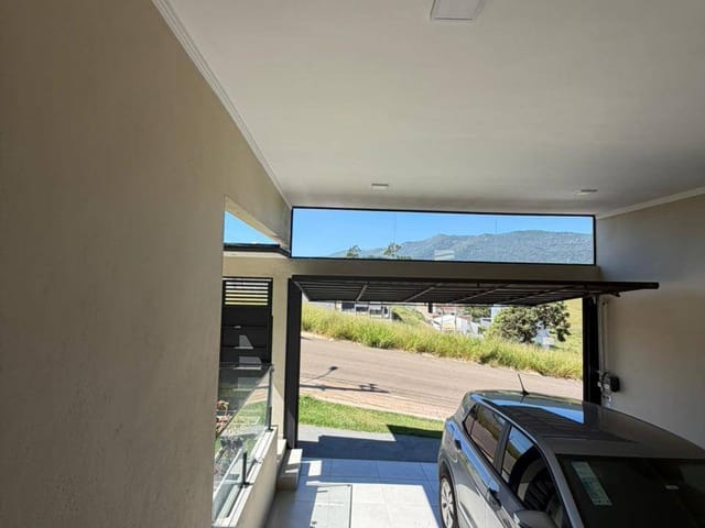 Casa com 200m² 3 quartos e 2 banheiros, à venda, no bairro Jatobás em Extrema