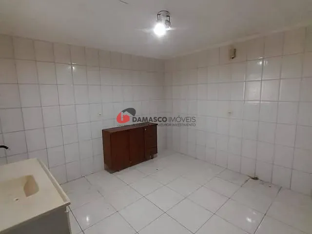 Casa com 45m² 1 quarto e 1 banheiro, para alugar, no bairro Barcelona em São Caetano do Sul