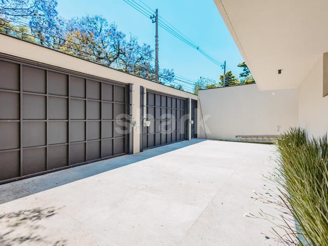 Casa com 420m² 4 quartos e 6 banheiros, à venda, no bairro Jardim Europa em São Paulo