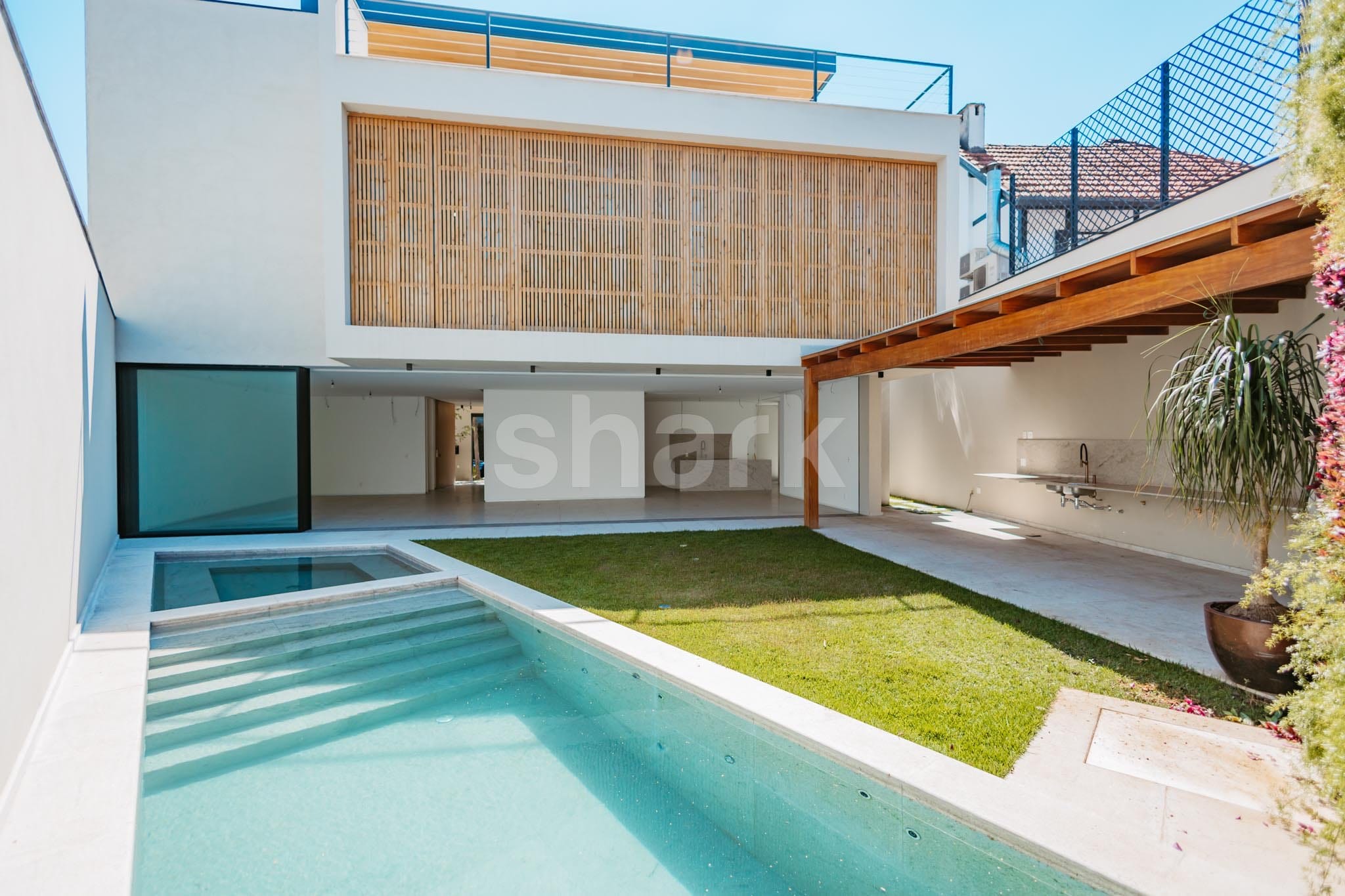 Casa em Jardim Europa — foto 1