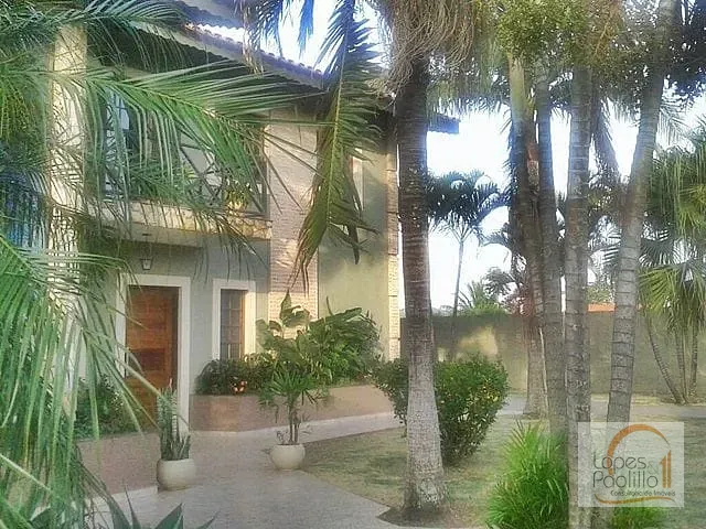 Casa com 1000m² 3 quartos e 2 banheiros, à venda ou para alugar, no bairro Country Residencial Félix em Bom Jesus dos Perdões