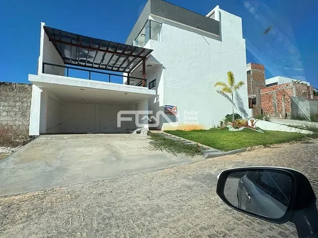 Casa 2 quartos e 3 banheiros, à venda, no bairro Jauá (Abrantes) em Camaçari