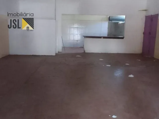 Casa com 432m² 1 quarto e 4 banheiros, à venda, no bairro Vila Pantaleão em Caçapava