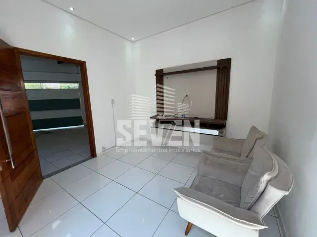 Casa com 200m² 3 quartos e 2 banheiros, à venda, no bairro Núcleo Habitacional Nobuji Nagasawa em Bauru