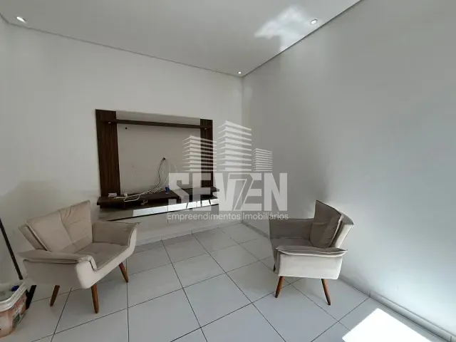 Casa com 200m² 3 quartos e 2 banheiros, à venda, no bairro Núcleo Habitacional Nobuji Nagasawa em Bauru