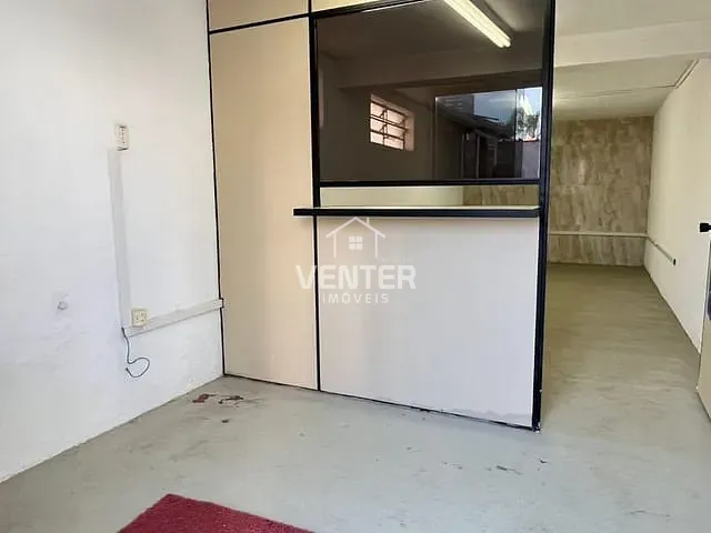 Casa com 250m², para alugar, no bairro Jardim das Nações em Taubaté