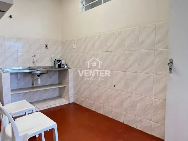 Casa com 250m², para alugar, no bairro Jardim das Nações em Taubaté