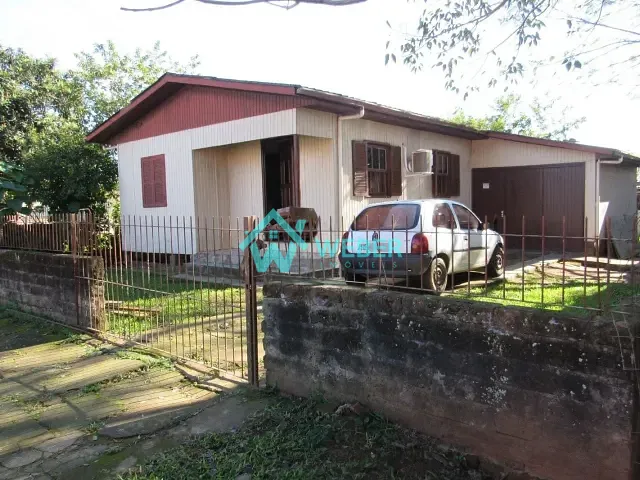 Casa 3 quartos e 1 banheiro, à venda, no bairro Genuíno Sampaio em Campo Bom