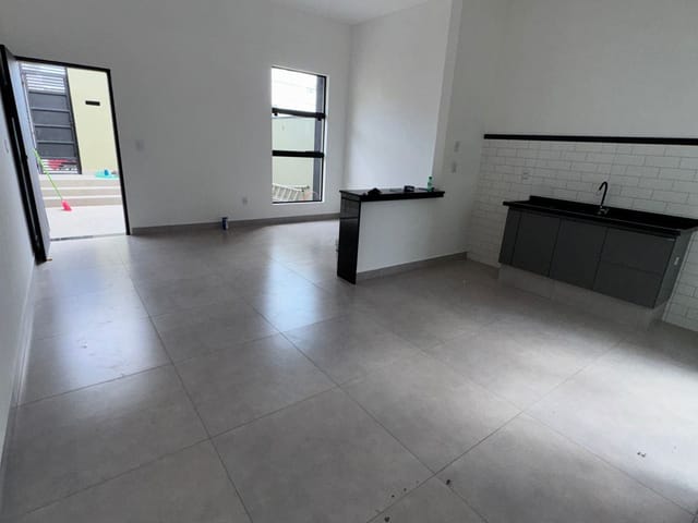 Casa com 125m² 2 quartos e 2 banheiros, à venda, no bairro Parque dos Manacás em Extrema