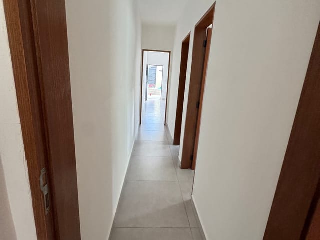 Casa com 125m² 2 quartos e 2 banheiros, à venda, no bairro Parque dos Manacás em Extrema