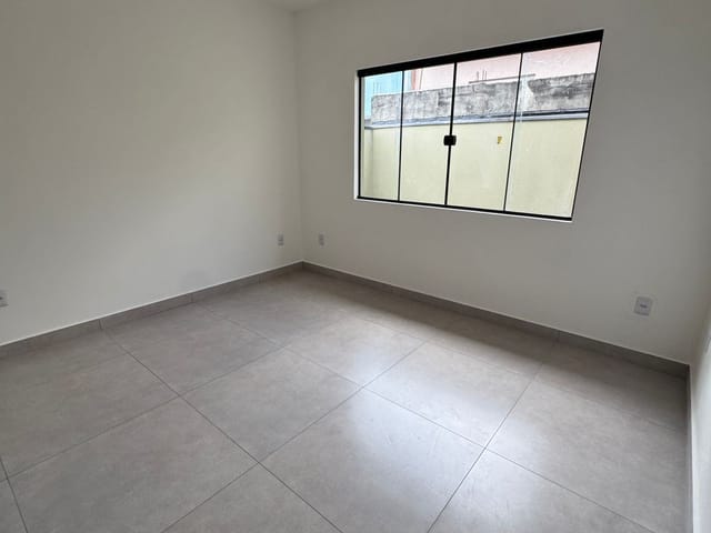 Casa com 125m² 2 quartos e 2 banheiros, à venda, no bairro Parque dos Manacás em Extrema