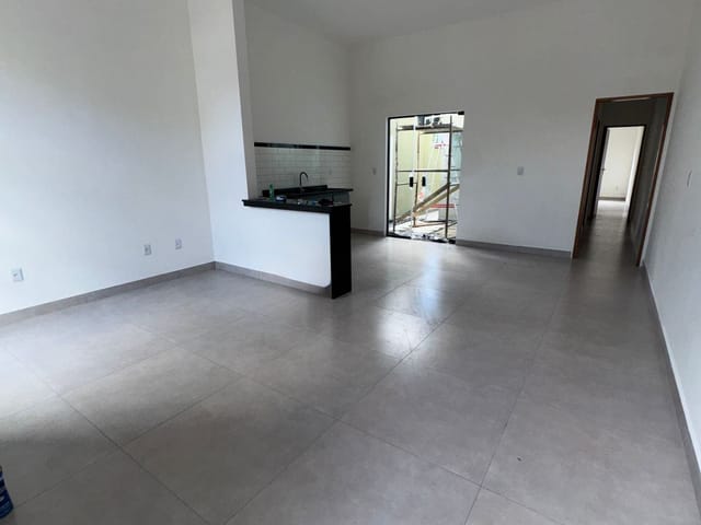 Casa com 125m² 2 quartos e 2 banheiros, à venda, no bairro Parque dos Manacás em Extrema