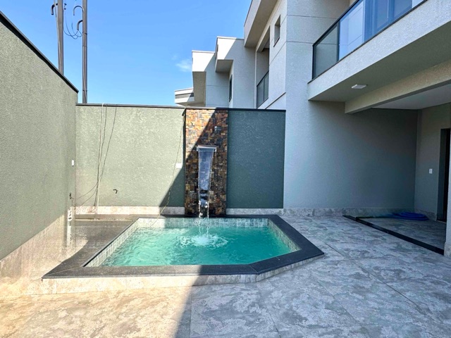 Casa com 134m² 3 quartos e 4 banheiros, à venda, no bairro Parque São Domingos em São Paulo