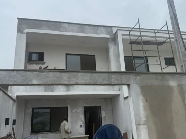 Casa com 135m² 3 quartos e 2 banheiros, à venda, no bairro Lagoa em Macaé