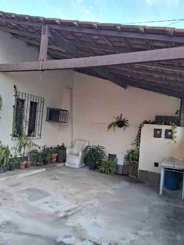 Casa 2 quartos e 1 banheiro, à venda, no bairro Alphaville em Campos dos Goytacazes
