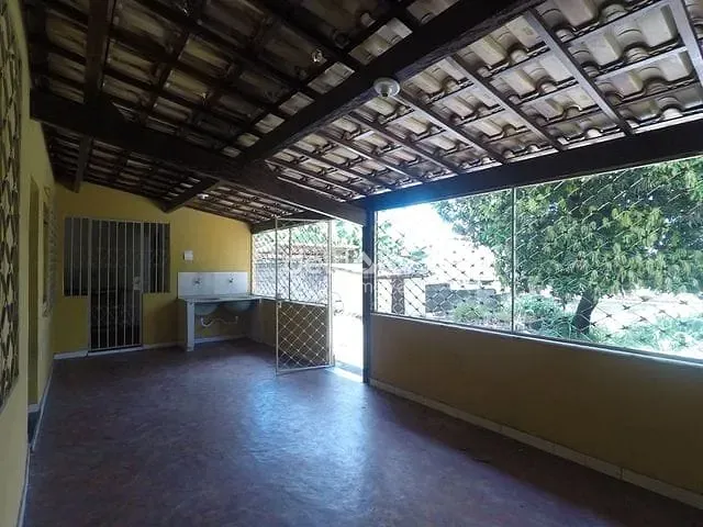 Casa com 360m² 1 quarto e 1 banheiro, à venda, no bairro Mantiqueira em Belo Horizonte
