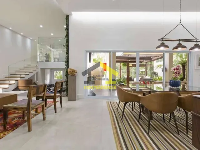 Casa com 2695m² 5 quartos e 7 banheiros, à venda, no bairro Jardim Mediterrâneo em Cotia