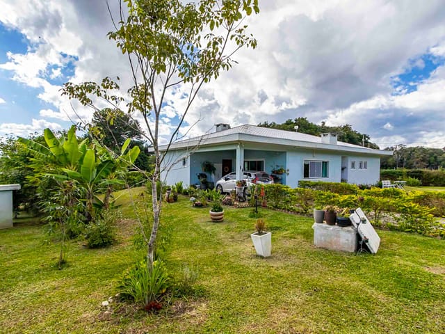 Casa 4 quartos e 5 banheiros, à venda, no bairro Planta Laranjeiras em Piraquara