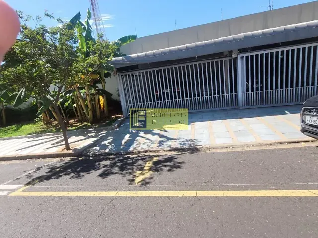 Casa com 1320m² 3 quartos e 4 banheiros, à venda ou para alugar, no bairro Vila Redentora em São José do Rio Preto