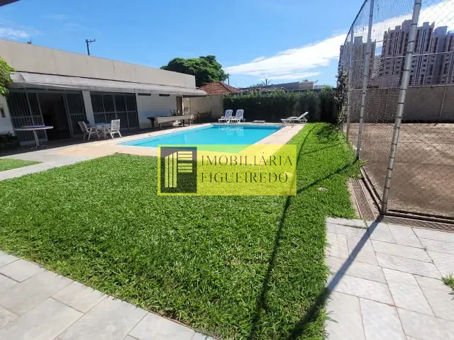 Casa com 1320m² 3 quartos e 4 banheiros, à venda ou para alugar, no bairro Vila Redentora em São José do Rio Preto
