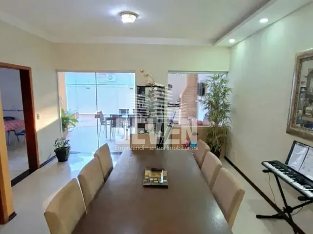 Casa 3 quartos e 4 banheiros, à venda, no bairro Vila Aviação em Bauru