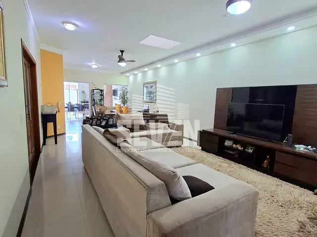 Casa 3 quartos e 4 banheiros, à venda, no bairro Vila Aviação em Bauru